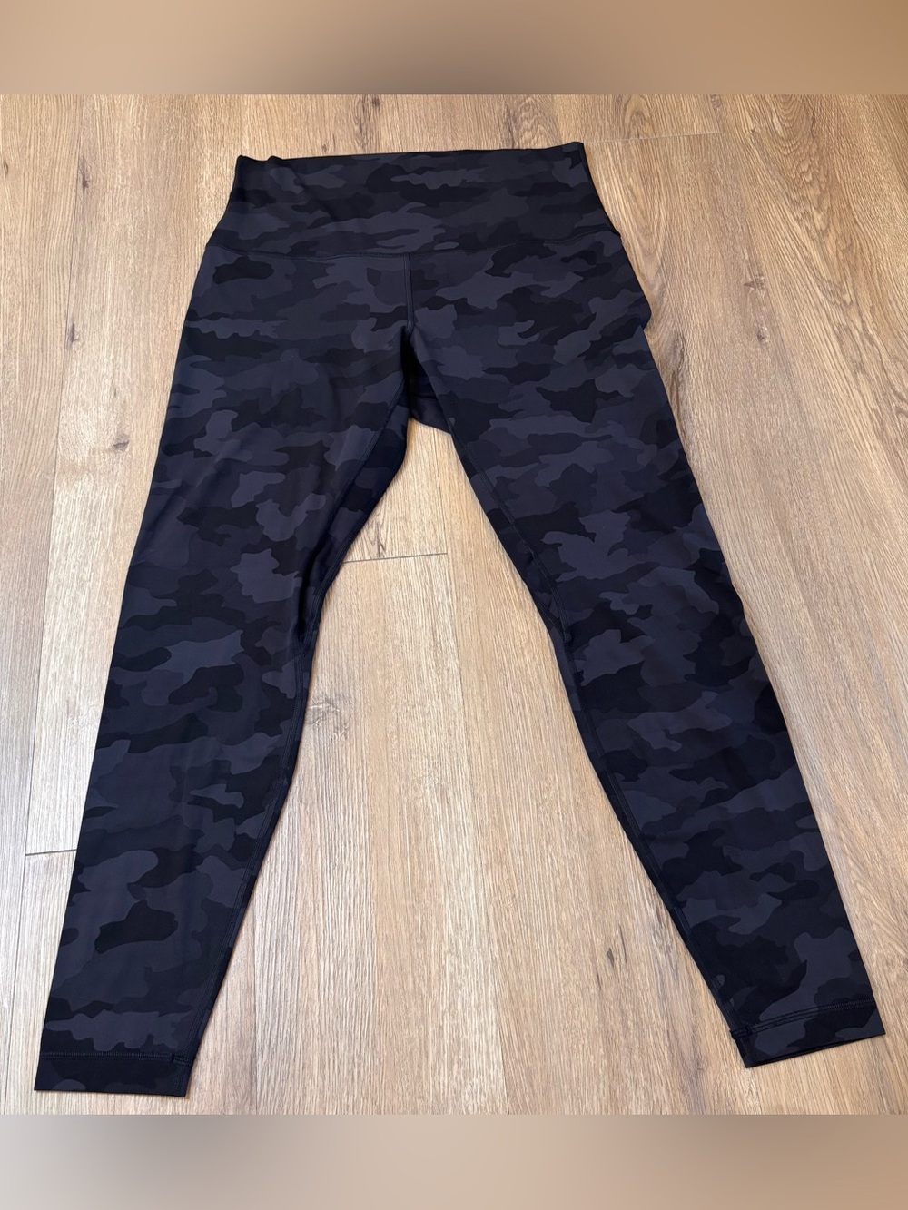 Lululemon Women’s Align Super High-Rise Pant Heritage 365 Camo Deep Coal Size 14